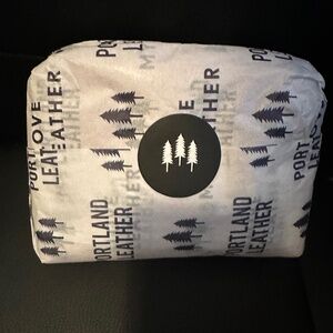 SOLD-NEW Portland Leather Luna Pouch in Sugar